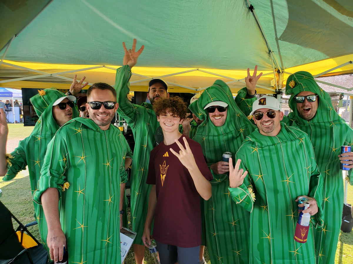 ASU Sun Devil fans enjoying BearsSquared Tailgate and the MVT!